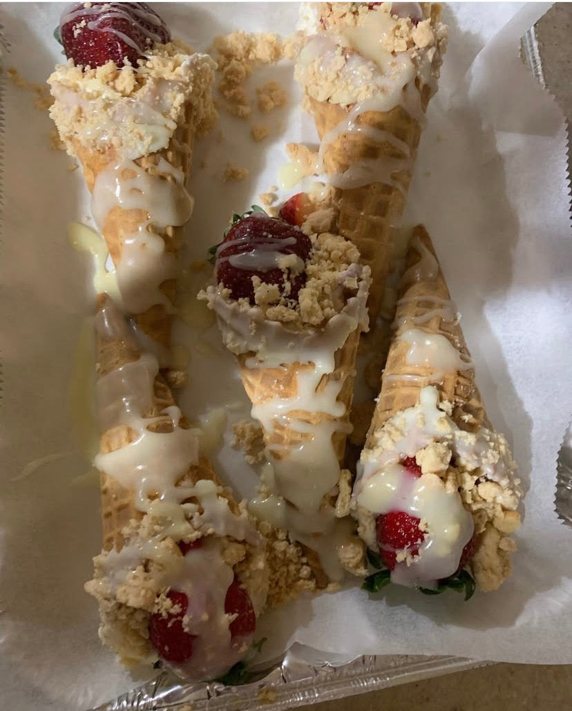 Strawberry crunch cones